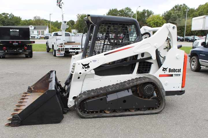 Used Bobcat T590 UsedSkid Steer Loader with Good Condition for Sale S160 S300 S185 S330 - Skid steer loader: picture 2 Used Bobcat T590 UsedSkid Steer Loader with Good Condition for Sale S160 S300 S185 S330 - Skid steer loader: picture 2