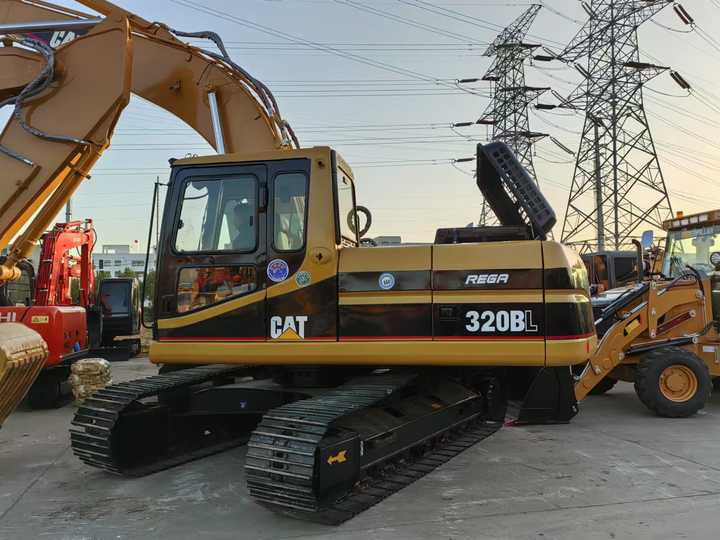 Used Cat Excavator Japan 20 Tons Digger Machinery Caterpillar CAT 320BL for Sale Cat 320B 320BL 320C 320D 320CL 320DL in Stock - Excavator: picture 4 Used Cat Excavator Japan 20 Tons Digger Machinery Caterpillar CAT 320BL for Sale Cat 320B 320BL 320C 320D 320CL 320DL in Stock - Excavator: picture 4