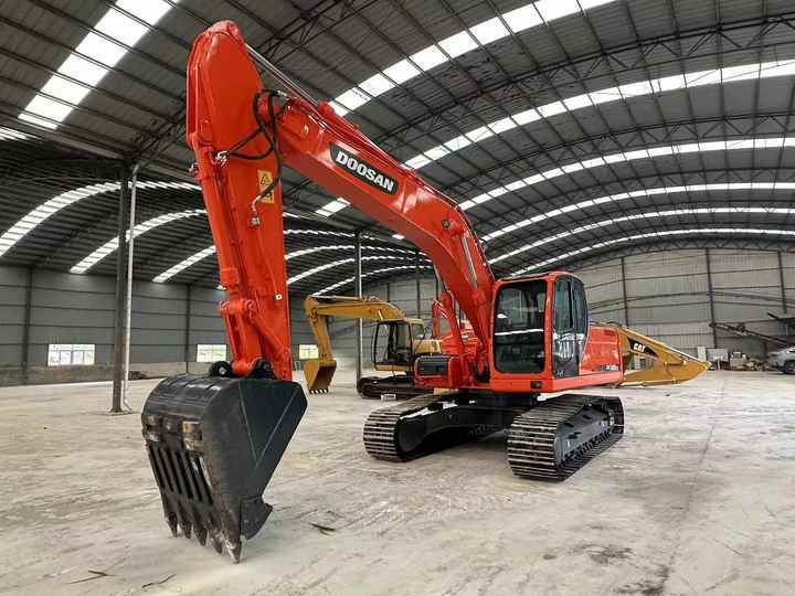 Used Digger Doosan DX225LC-9T Construction Machinery Construction Digger Used Doosan DX225LC-9T Cheap Excavator - Crawler excavator: picture 2 Used Digger Doosan DX225LC-9T Construction Machinery Construction Digger Used Doosan DX225LC-9T Cheap Excavator - Crawler excavator: picture 2