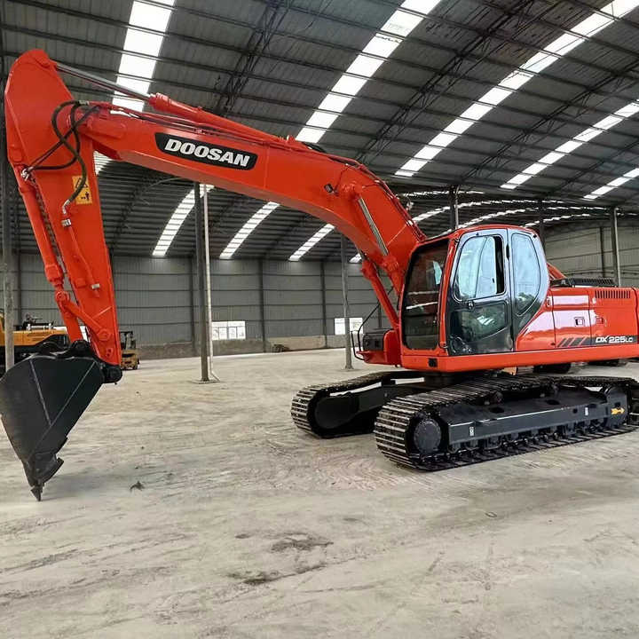 Used Digger Doosan DX225LC-9T Construction Machinery Construction Digger Used Doosan DX225LC-9T Cheap Excavator - Crawler excavator: picture 1 Used Digger Doosan DX225LC-9T Construction Machinery Construction Digger Used Doosan DX225LC-9T Cheap Excavator - Crawler excavator: picture 1