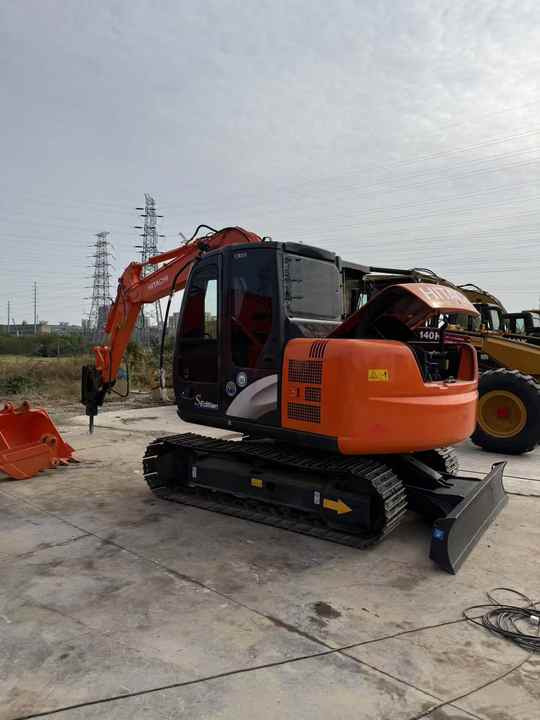 Used Hitachi Earth Moving Machine Zaxis70 Second Hand Small Size Mini Diggers Used Hitachi Mini Excavators Zx55 Zx50 Zx60 Zx70 - Excavator: picture 5 Used Hitachi Earth Moving Machine Zaxis70 Second Hand Small Size Mini Diggers Used Hitachi Mini Excavators Zx55 Zx50 Zx60 Zx70 - Excavator: picture 5