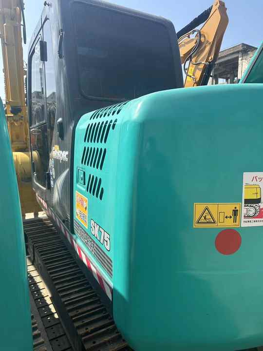 Used Kobelco Sk75-8 Mini Excavator in High Quality for Sale Anhui Zhaomi Construction Machines Trading - Mini excavator: picture 4 Used Kobelco Sk75-8 Mini Excavator in High Quality for Sale Anhui Zhaomi Construction Machines Trading - Mini excavator: picture 4