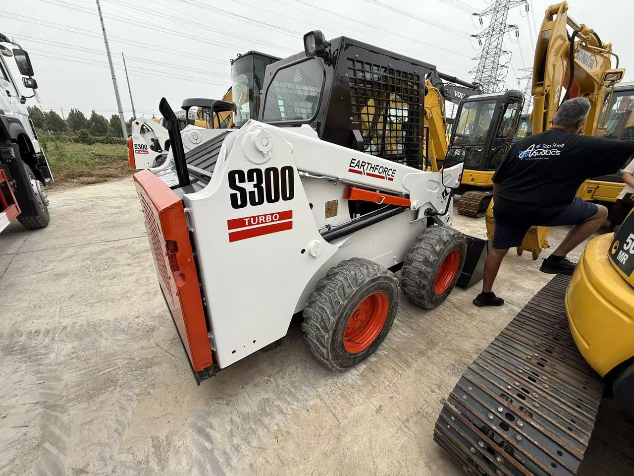 Bobcat s300 - Skid steer loader: picture 5 Bobcat s300 - Skid steer loader: picture 5