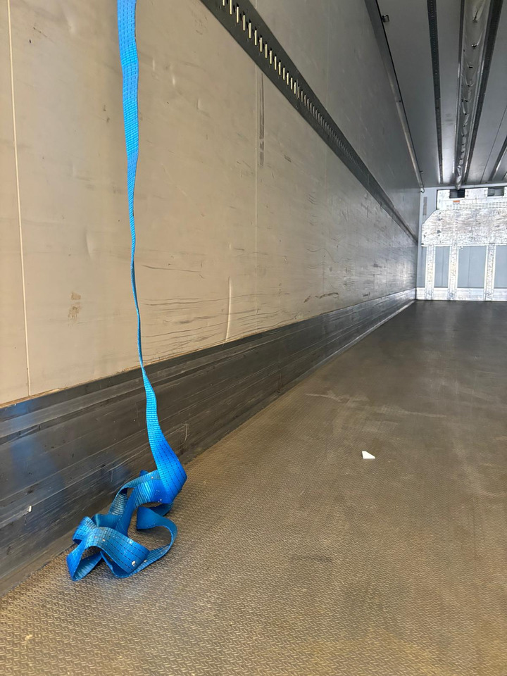 Refrigerator truck SCANIA S500: picture 10