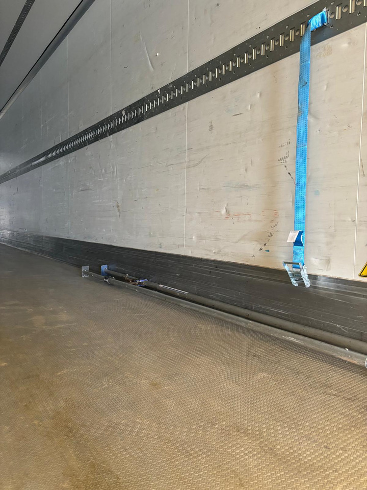 Refrigerator truck SCANIA S500: picture 11