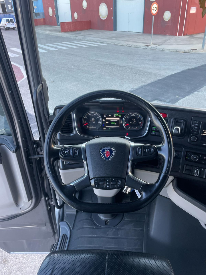 Refrigerator truck SCANIA S500: picture 17