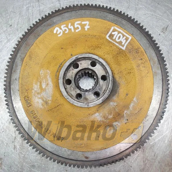 Komatsu S6D105-1 3986136-32-1370-0Y - Flywheel for Construction machinery: picture 1 Komatsu S6D105-1 3986136-32-1370-0Y - Flywheel for Construction machinery: picture 1