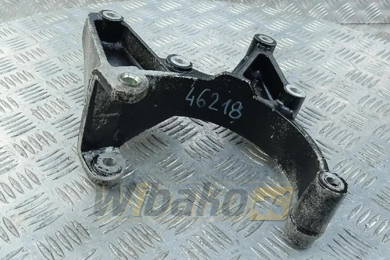 Perkins 1306 1822252C1 - Alternator for Construction machinery: picture 1 Perkins 1306 1822252C1 - Alternator for Construction machinery: picture 1