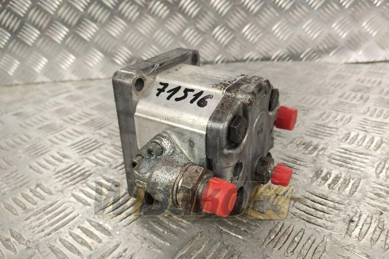 Sauer SEM2NN/8.0BN01BAM1C3C3NNNN/NNNNN09MAY13 121.19.100.00 - Hydraulic pump for Construction machinery: picture 1 Sauer SEM2NN/8.0BN01BAM1C3C3NNNN/NNNNN09MAY13 121.19.100.00 - Hydraulic pump for Construction machinery: picture 1