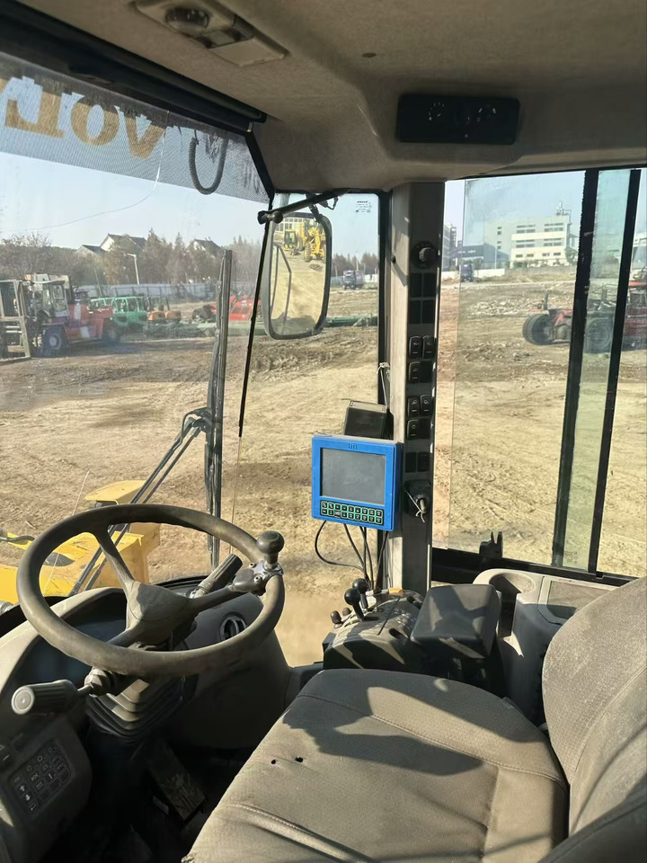 Wheel loader 105L: picture 13 Wheel loader 105L: picture 13