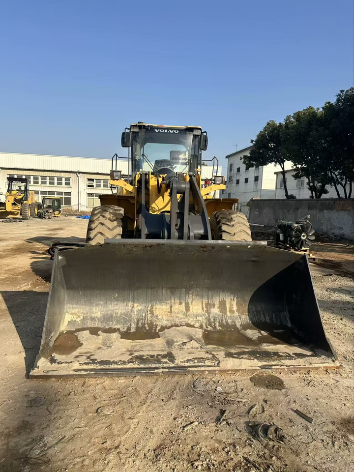 Wheel loader 105L: picture 11 Wheel loader 105L: picture 11