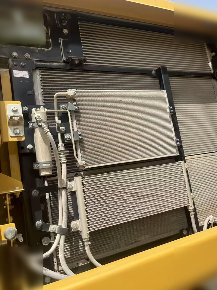 Crawler excavator CATERPILLAR 336GC: picture 14