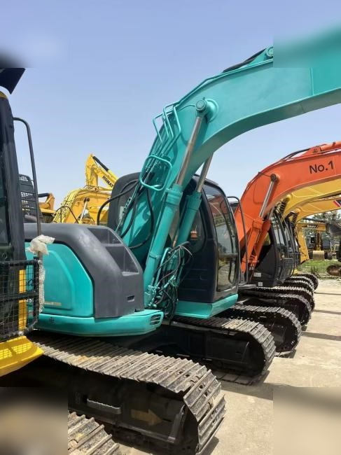 Crawler excavator KOBELCO SK135SR: picture 15