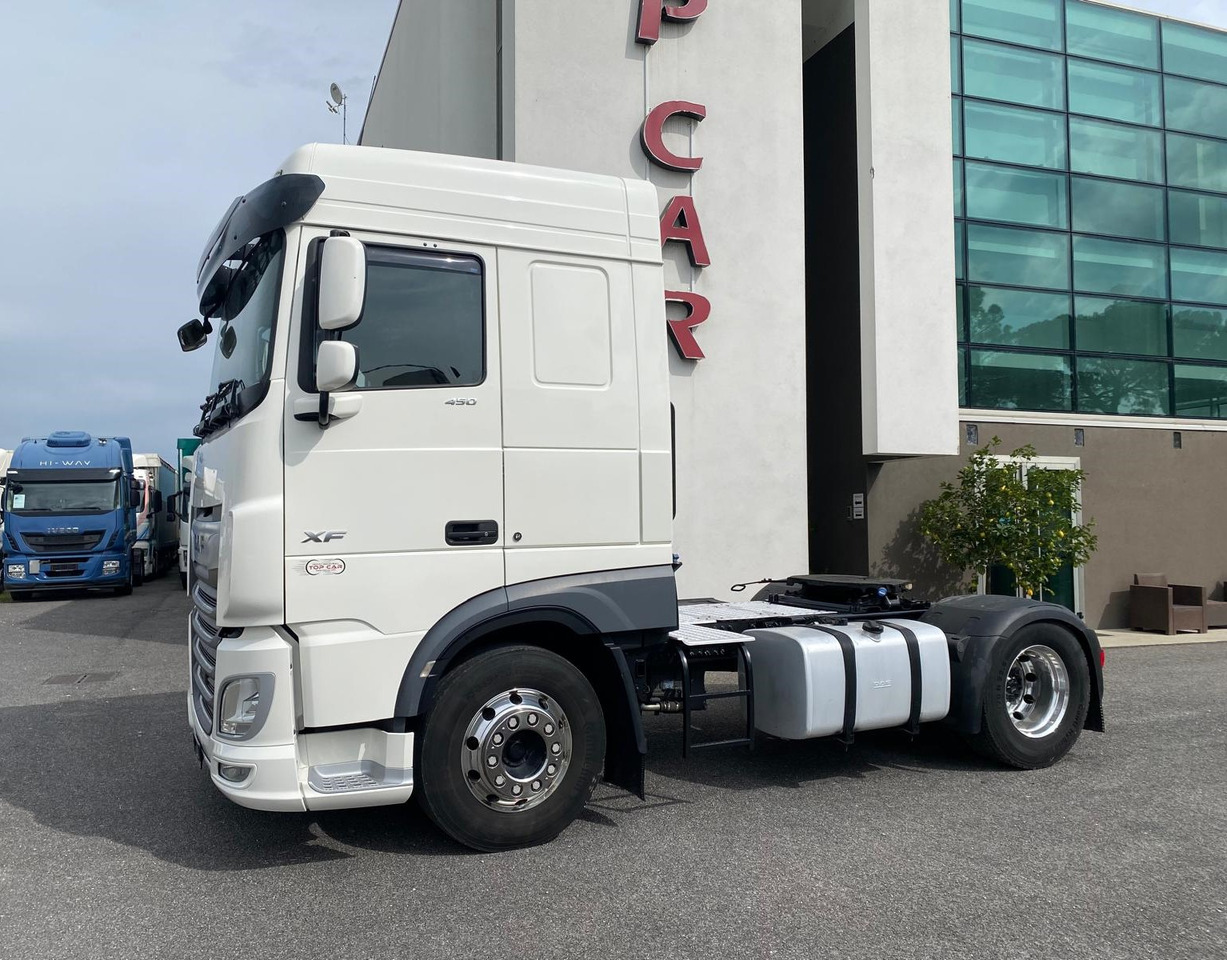 DAF XF 450 - Tractor truck: picture 2 DAF XF 450 - Tractor truck: picture 2