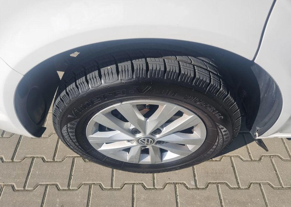 Small van Volkswagen Transporter: picture 11 Small van Volkswagen Transporter: picture 11