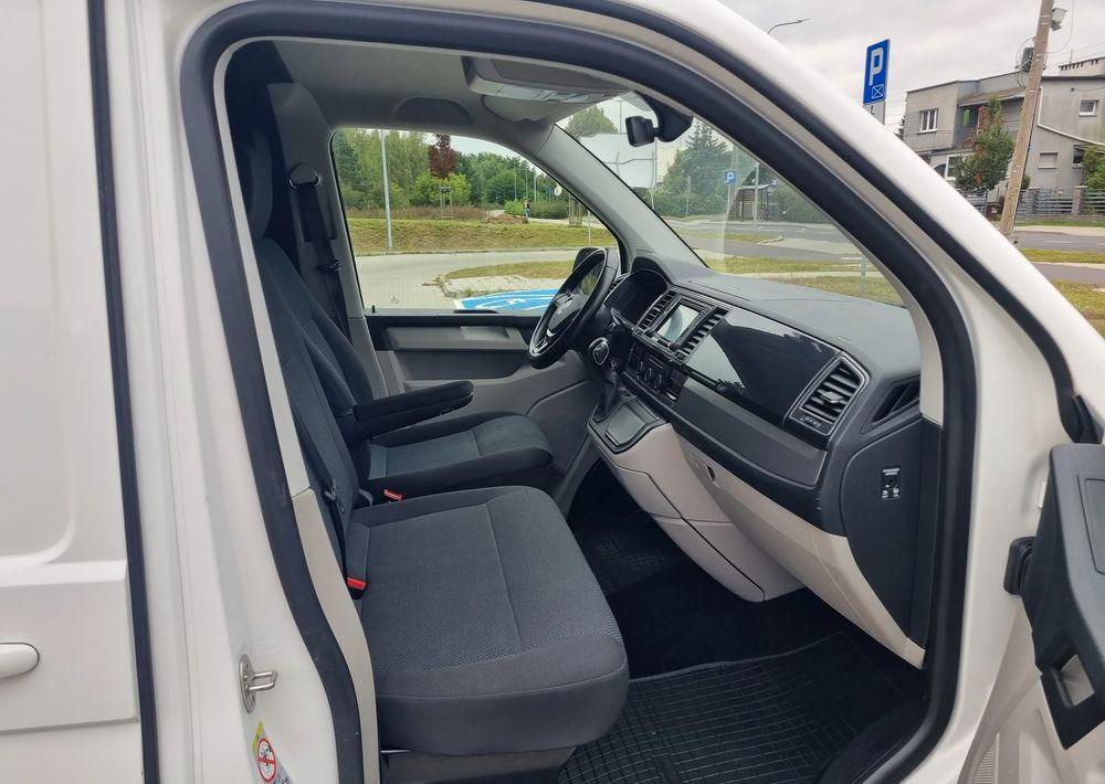 Small van Volkswagen Transporter: picture 17 Small van Volkswagen Transporter: picture 17