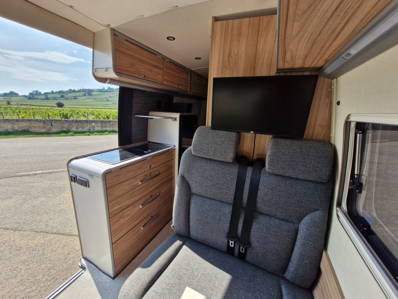 MERCEDES-BENZ Sprinter 4x4 HYMER Grand Canyon S - Camper van: picture 4 MERCEDES-BENZ Sprinter 4x4 HYMER Grand Canyon S - Camper van: picture 4