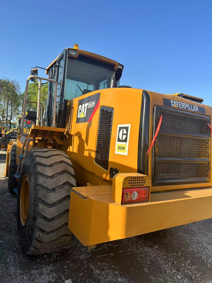 CATERPILLAR 950h in stock good quality ready to work - Construction machinery: picture 4 CATERPILLAR 950h in stock good quality ready to work - Construction machinery: picture 4