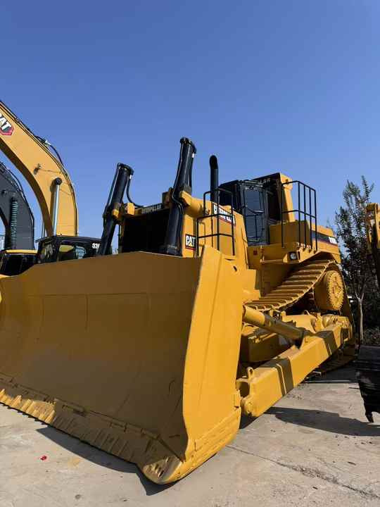 USED ORIGINAL CAT D10r Large Bulldozer for Sale Spot Cat D10 Bulldozer Cat D5 D6 D7 D10 Bulldozer in China - Bulldozer: picture 5 USED ORIGINAL CAT D10r Large Bulldozer for Sale Spot Cat D10 Bulldozer Cat D5 D6 D7 D10 Bulldozer in China - Bulldozer: picture 5