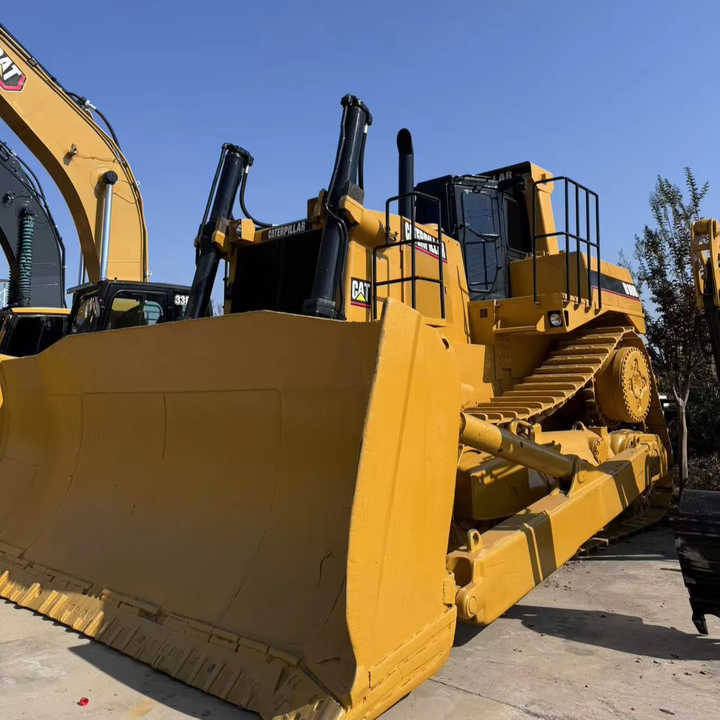 USED ORIGINAL CAT D10r Large Bulldozer for Sale Spot Cat D10 Bulldozer Cat D5 D6 D7 D10 Bulldozer in China - Bulldozer: picture 1 USED ORIGINAL CAT D10r Large Bulldozer for Sale Spot Cat D10 Bulldozer Cat D5 D6 D7 D10 Bulldozer in China - Bulldozer: picture 1