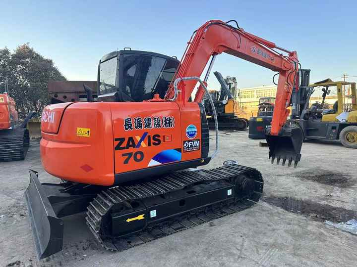 Used Excavator Good Quality Low Price Hitachi ZX70 Excavator in Good Condition for Sale - Crawler excavator: picture 3 Used Excavator Good Quality Low Price Hitachi ZX70 Excavator in Good Condition for Sale - Crawler excavator: picture 3