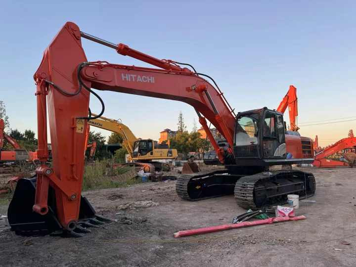 Used Original Japan Brand Hitachi Zx350-5 Excavator for Sale   Hitachi Zx200 350 Excavator - Crawler excavator: picture 4 Used Original Japan Brand Hitachi Zx350-5 Excavator for Sale   Hitachi Zx200 350 Excavator - Crawler excavator: picture 4