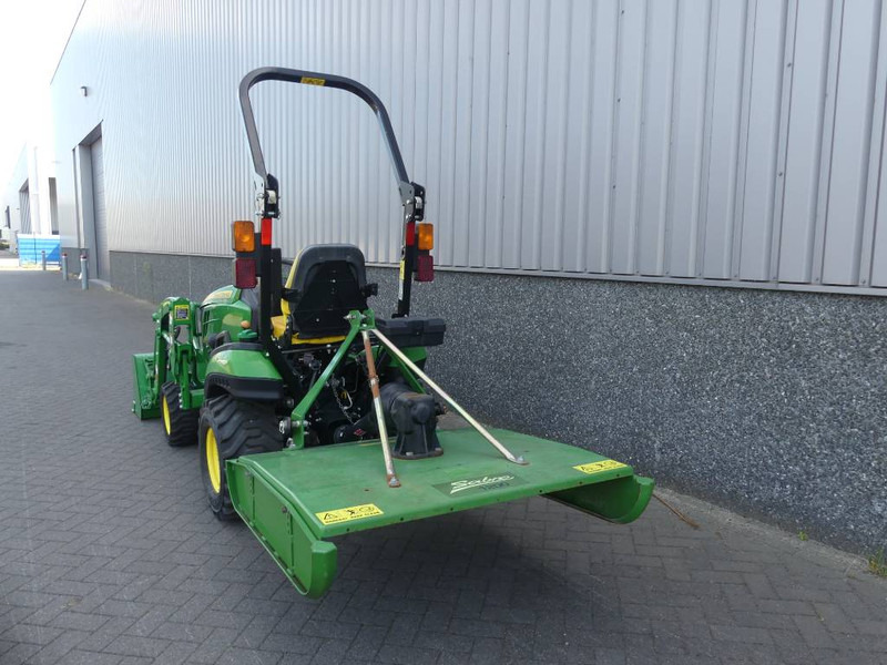 John Deere 1025 R - Farm tractor: picture 5 John Deere 1025 R - Farm tractor: picture 5