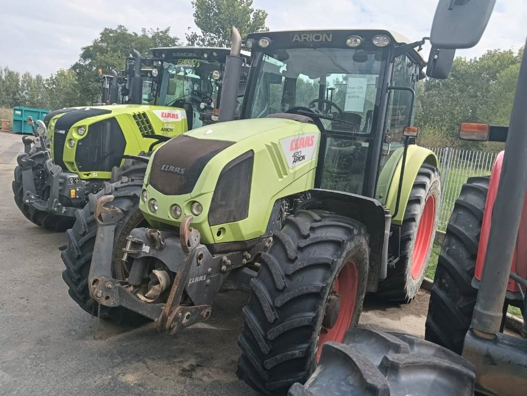 Claas Arion 420 - Farm tractor: picture 3 Claas Arion 420 - Farm tractor: picture 3