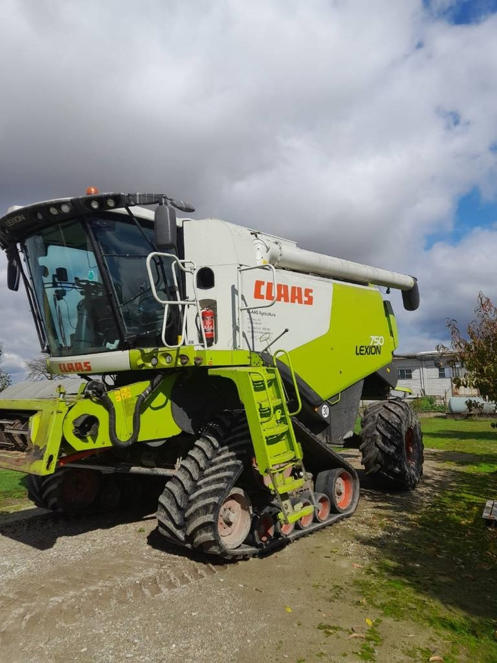 Claas LEXION 750 RISO - Combine harvester: picture 2 Claas LEXION 750 RISO - Combine harvester: picture 2