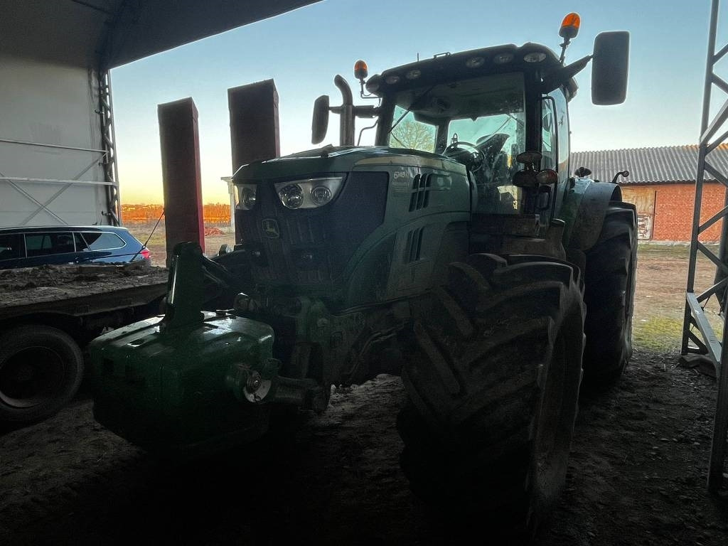 John Deere 6145 R - Farm tractor: picture 4 John Deere 6145 R - Farm tractor: picture 4