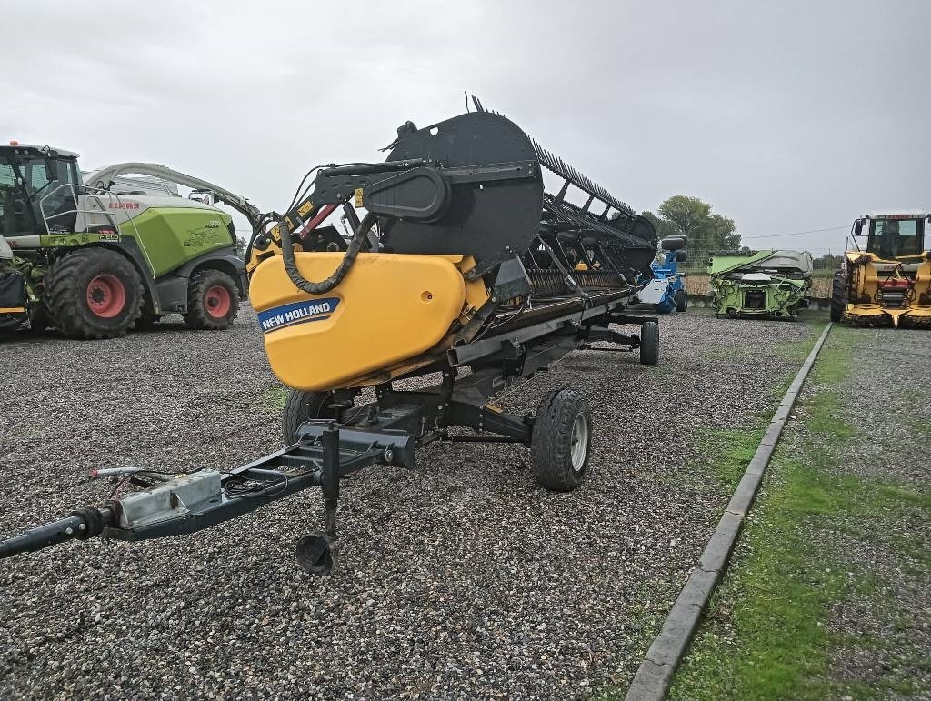 New Holland SOIA A TAPPETI FLEX 9 MT - Harvester attachment: picture 3 New Holland SOIA A TAPPETI FLEX 9 MT - Harvester attachment: picture 3