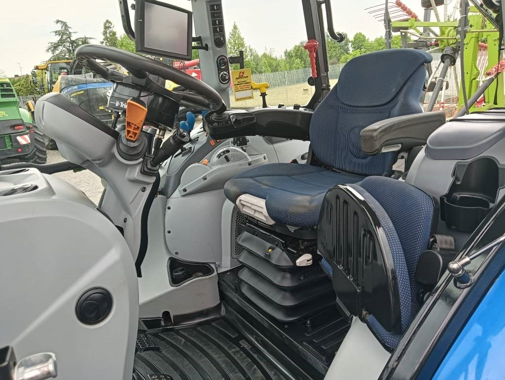 New Holland T 5.120  leasing New Holland T 5.120: picture 10