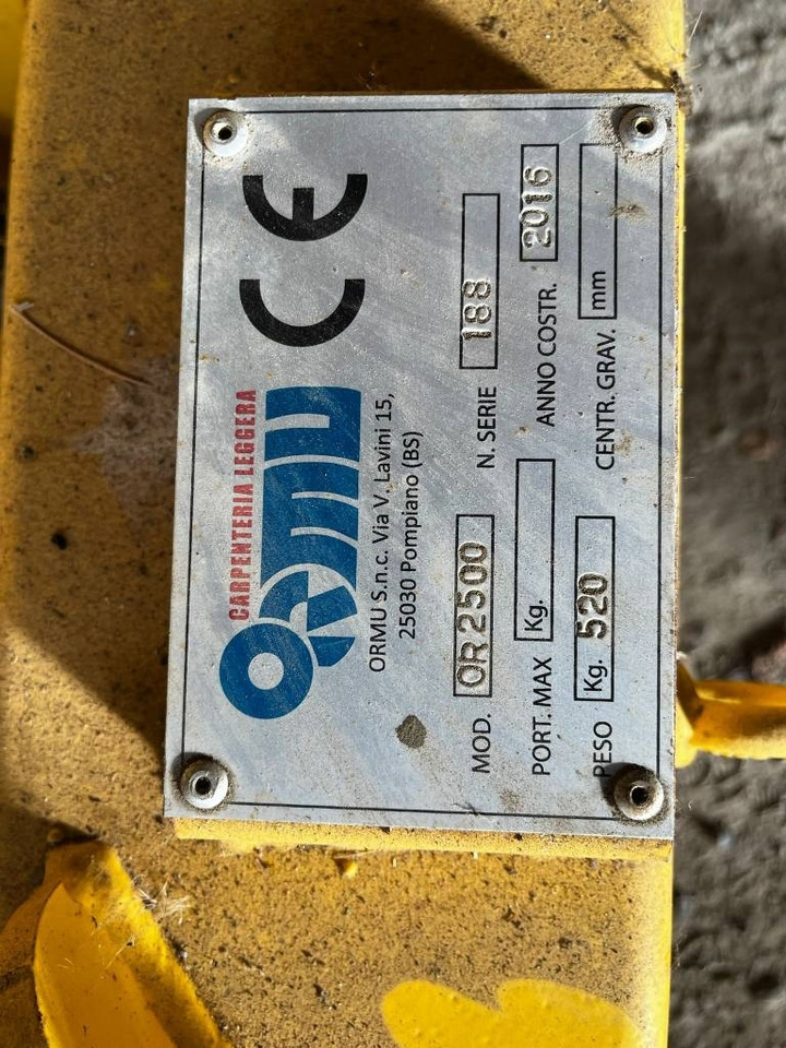 ORMU LAMA NEVE 2500 - Snow plows for Agricultural machinery: picture 5 ORMU LAMA NEVE 2500 - Snow plows for Agricultural machinery: picture 5
