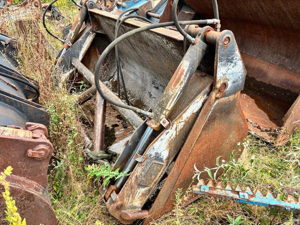 Schaufel 2,0-2,2 cbm Volvo/Komatsu - Loader bucket: picture 3 Schaufel 2,0-2,2 cbm Volvo/Komatsu - Loader bucket: picture 3