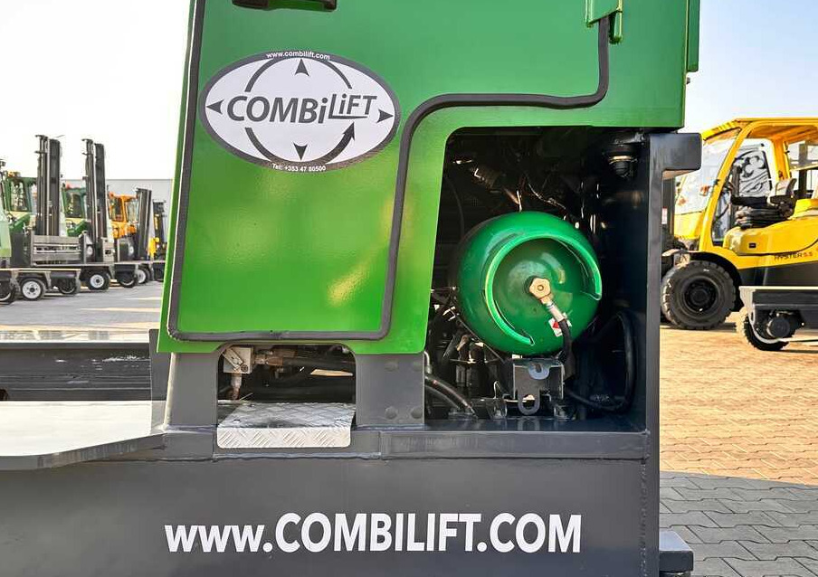 Combilift C3000 / DUPLEX / 4100MM / LPG / FREE LIFT / LIKE NEW - 4-way reach truck: picture 3 Combilift C3000 / DUPLEX / 4100MM / LPG / FREE LIFT / LIKE NEW - 4-way reach truck: picture 3