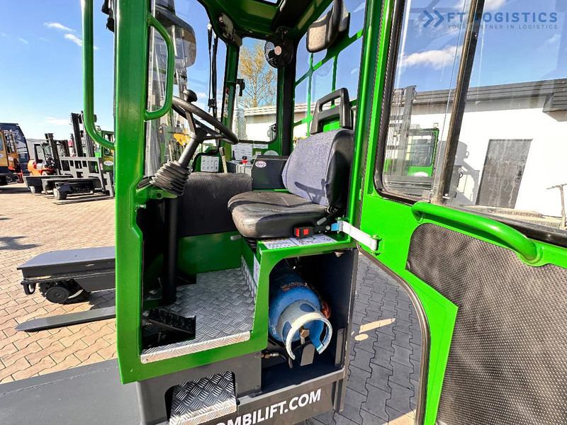4-way reach truck Combilift C4000 / TRIPLEX / 4900MM / LPG / FREE LIFT / FORK SHIFT / LIKE NEW C4000 / TRIPLEX / 4900MM / LPG / FREE LIFT / FORK SHIFT / LIK: picture 12 4-way reach truck Combilift C4000 / TRIPLEX / 4900MM / LPG / FREE LIFT / FORK SHIFT / LIKE NEW C4000 / TRIPLEX / 4900MM / LPG / FREE LIFT / FORK SHIFT / LIK: picture 12