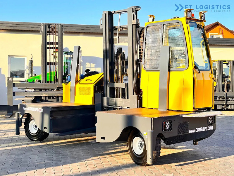 Combilift C5000SL / 5T / DUPLEX – 4000 MM / FREE LIFT / LPG / LIKE NEW!!! C5000SL / 5T / DUPLEX – 4000 MM / FREE LIFT / LPG / LIKE NEW!!! - 4-way reach truck: picture 5 Combilift C5000SL / 5T / DUPLEX – 4000 MM / FREE LIFT / LPG / LIKE NEW!!! C5000SL / 5T / DUPLEX – 4000 MM / FREE LIFT / LPG / LIKE NEW!!! - 4-way reach truck: picture 5