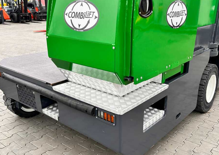 Combilift C5000SL / DIESEL / 4500MM / DUPLEX / CABIN / PLATFORMS / LIKE NEW - Side loader: picture 4 Combilift C5000SL / DIESEL / 4500MM / DUPLEX / CABIN / PLATFORMS / LIKE NEW - Side loader: picture 4