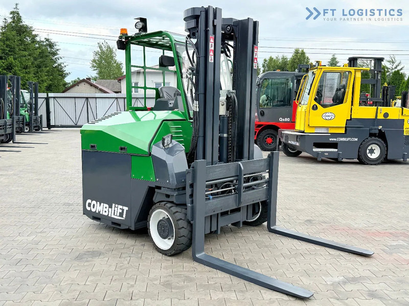 Combilift CBE4000 / TRIPLEX 5200MM / ELECTRIC / FREE LIFT / FORK POSITIONER / SIDE SHIFT / LIKE NEW CBE4000 / TRIPLEX 5200MM / ELECTRIC / - 4-way reach truck: picture 2 Combilift CBE4000 / TRIPLEX 5200MM / ELECTRIC / FREE LIFT / FORK POSITIONER / SIDE SHIFT / LIKE NEW CBE4000 / TRIPLEX 5200MM / ELECTRIC / - 4-way reach truck: picture 2