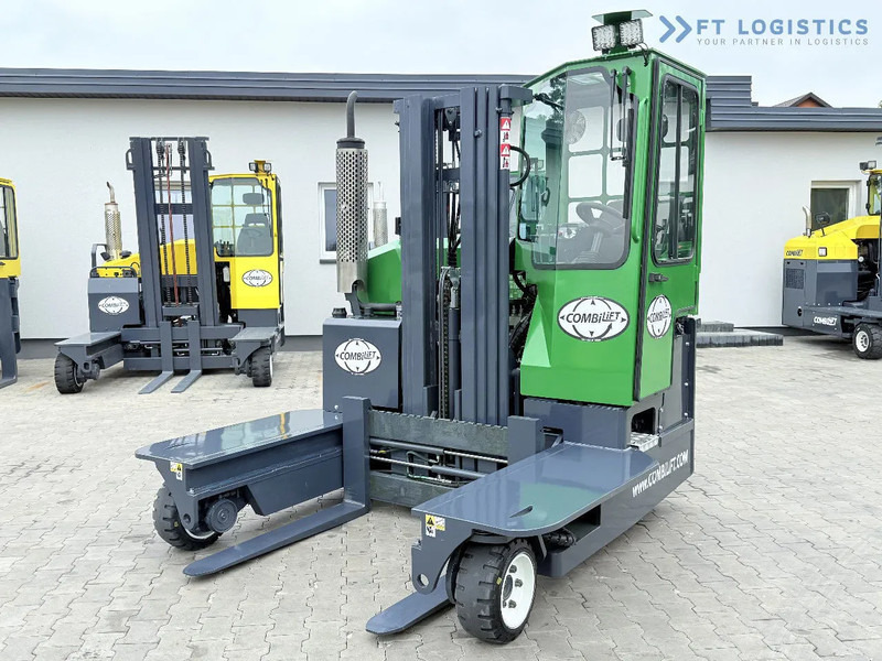 Combilift Combilift C3000 / DIESEL / TRIPLEX 4900MM / FREE LIFT / FORK POSITIONER / HEATING / FULL CABIN / PERFECT CONDITION / Wide range - 4-way reach truck: picture 3 Combilift Combilift C3000 / DIESEL / TRIPLEX 4900MM / FREE LIFT / FORK POSITIONER / HEATING / FULL CABIN / PERFECT CONDITION / Wide range - 4-way reach truck: picture 3