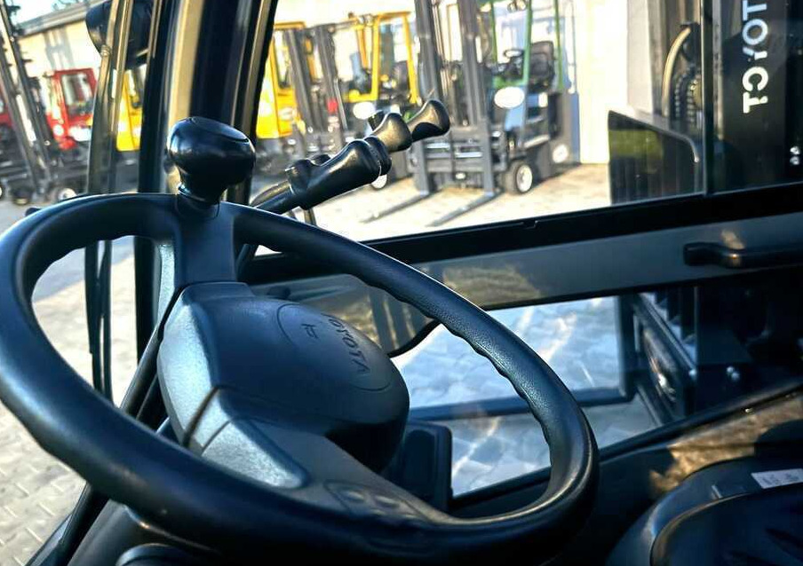 Toyota 02-8FDJF35/container version/ new price/ - Diesel forklift: picture 4 Toyota 02-8FDJF35/container version/ new price/ - Diesel forklift: picture 4