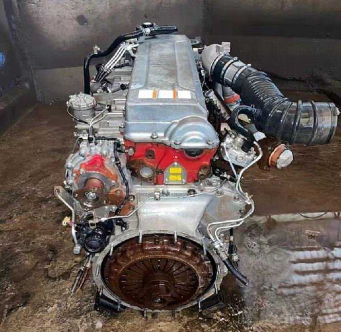 HINO E13C - Engine for Tipper: picture 4 HINO E13C - Engine for Tipper: picture 4