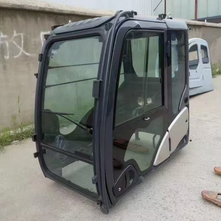 HITACHI ZX200-3 ZX210-3 ZX240-3 - Cab for Excavator: picture 3 HITACHI ZX200-3 ZX210-3 ZX240-3 - Cab for Excavator: picture 3