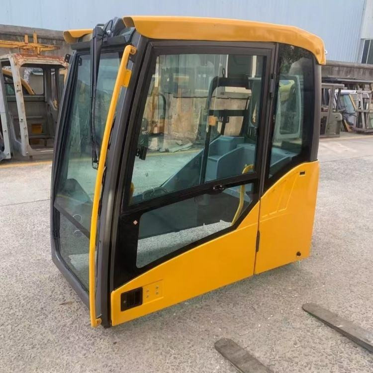 HITACHI ZX200-3 ZX210-3 ZX240-3 - Cab for Excavator: picture 1 HITACHI ZX200-3 ZX210-3 ZX240-3 - Cab for Excavator: picture 1