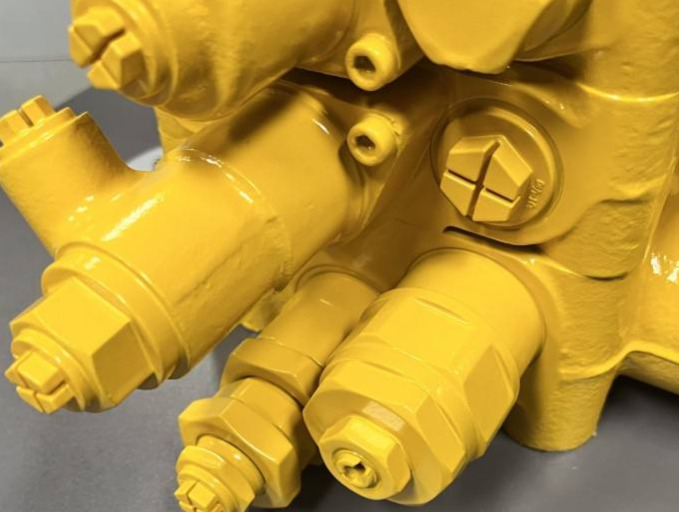 KOMATSU pc130-7 - Hydraulic valve for Excavator: picture 2 KOMATSU pc130-7 - Hydraulic valve for Excavator: picture 2