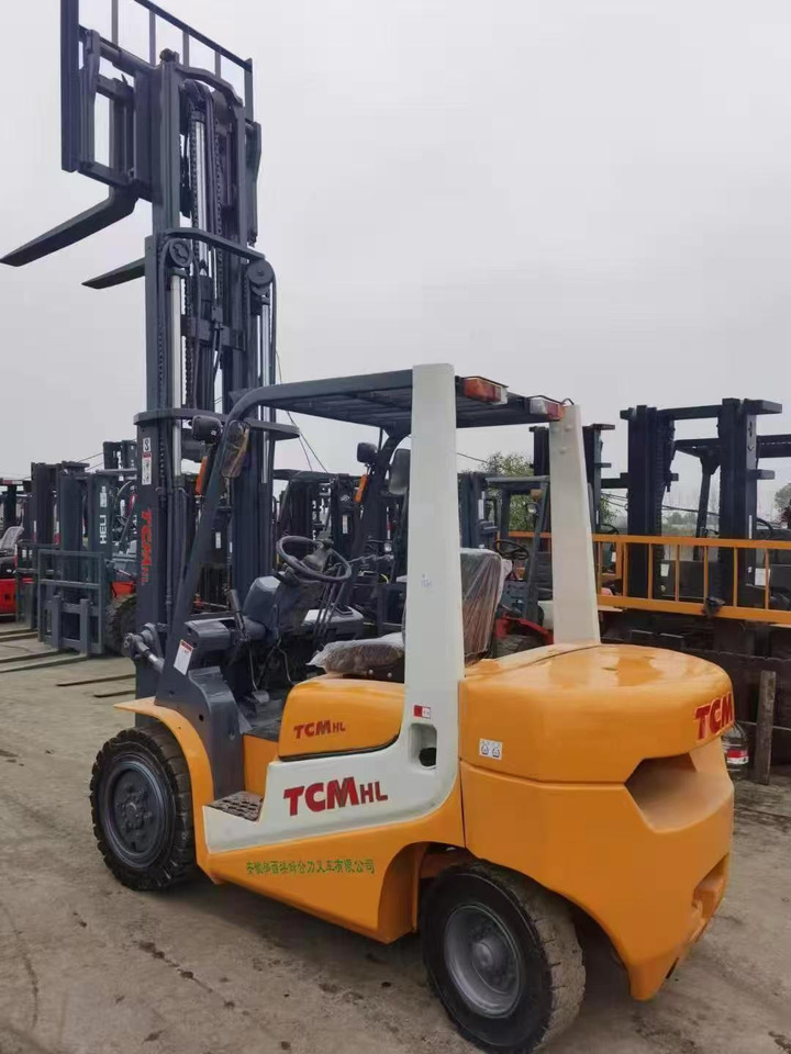 TCM 5 TONS 2 stages - Diesel forklift: picture 1 TCM 5 TONS 2 stages - Diesel forklift: picture 1