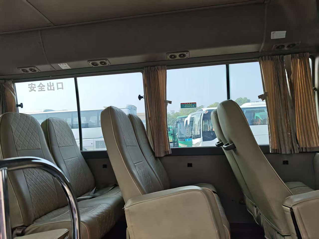 TOYOTA COASTER 23 seats - Coach: picture 5 TOYOTA COASTER 23 seats - Coach: picture 5