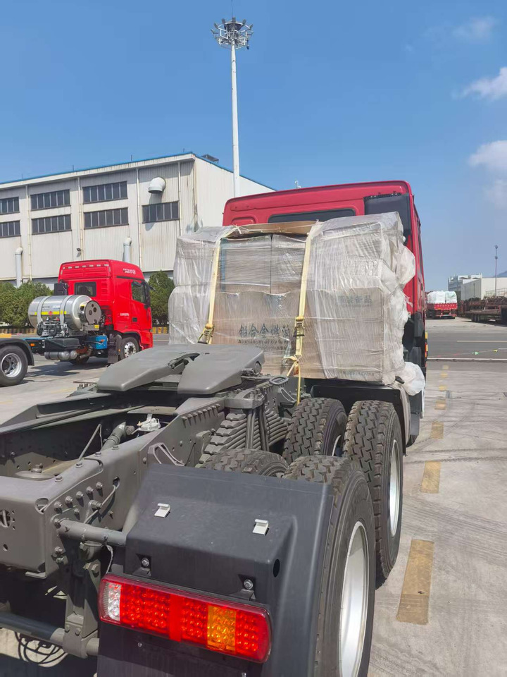 Howo 430 - Tractor truck: picture 4 Howo 430 - Tractor truck: picture 4