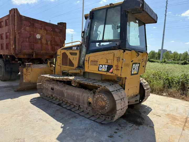 100% Original Caterpillar D5K Mini Track Dozer Cat D5K Bulldozer Superior Performance Running Working Condition Hot Sale - Bulldozer: picture 3 100% Original Caterpillar D5K Mini Track Dozer Cat D5K Bulldozer Superior Performance Running Working Condition Hot Sale - Bulldozer: picture 3