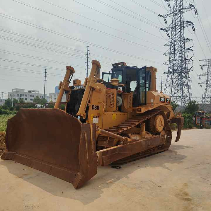 100% Original Paint Used Caterpillar D8R Bulldozer CAT D8R Crawler Dozer with Superior Performance and Power for Sale - Bulldozer: picture 1 100% Original Paint Used Caterpillar D8R Bulldozer CAT D8R Crawler Dozer with Superior Performance and Power for Sale - Bulldozer: picture 1